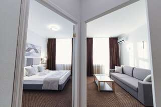 Гостиница Иж Отель Ижевск Улучшенный двухместный номер с 1 кроватью-7