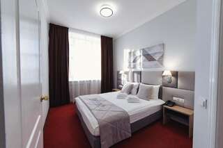 Гостиница Иж Отель Ижевск Улучшенный двухместный номер с 1 кроватью-3