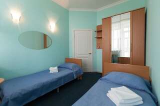 Гостиница Иж Отель Ижевск Двухместный номер эконом-класса с 2 отдельными кроватями-3